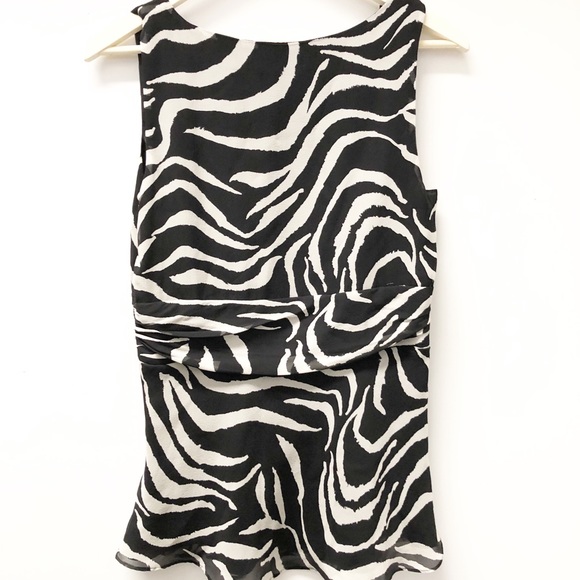 WHBM Sleeveless Blouse, Size Medium - Picture 3 of 5
